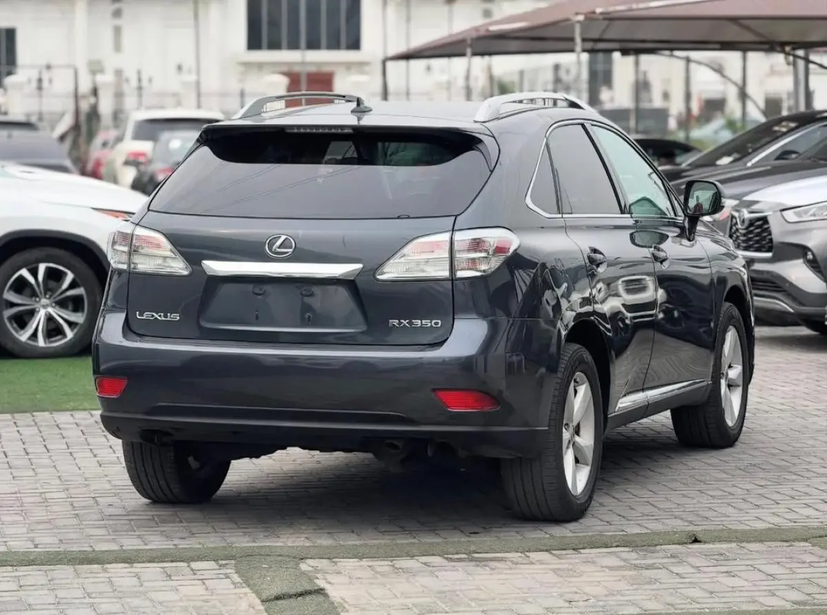 2011 DIRECT TOKUMBO LEXUS RX350 - Image 4