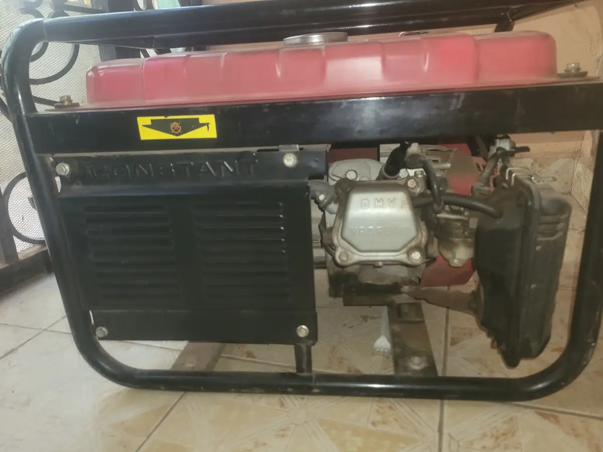 FAIRLY USED ELEPAQ CONSTANT GENERATOR FOR SALE ASAP - Image 2