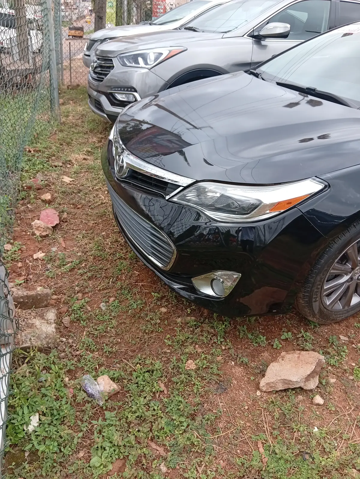 TOYOTA AVALON XLE - Image 2