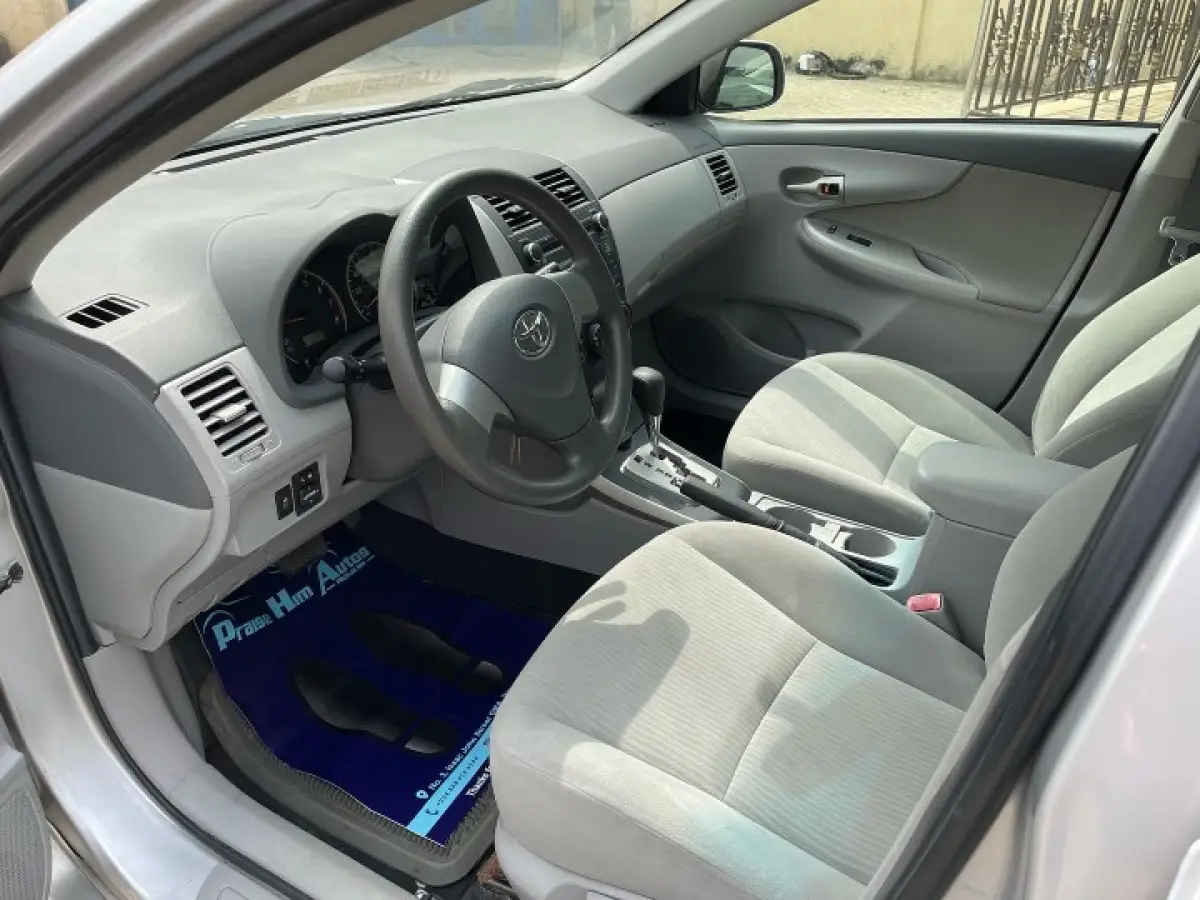 2010 DIRECT TOKUMBO TOYOTA COROLLA - Image 5