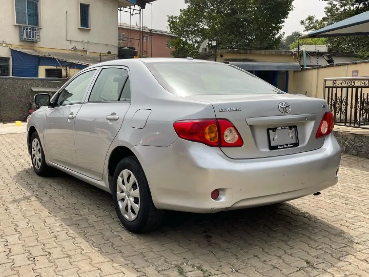 2010 DIRECT TOKUMBO TOYOTA COROLLA - Image 9