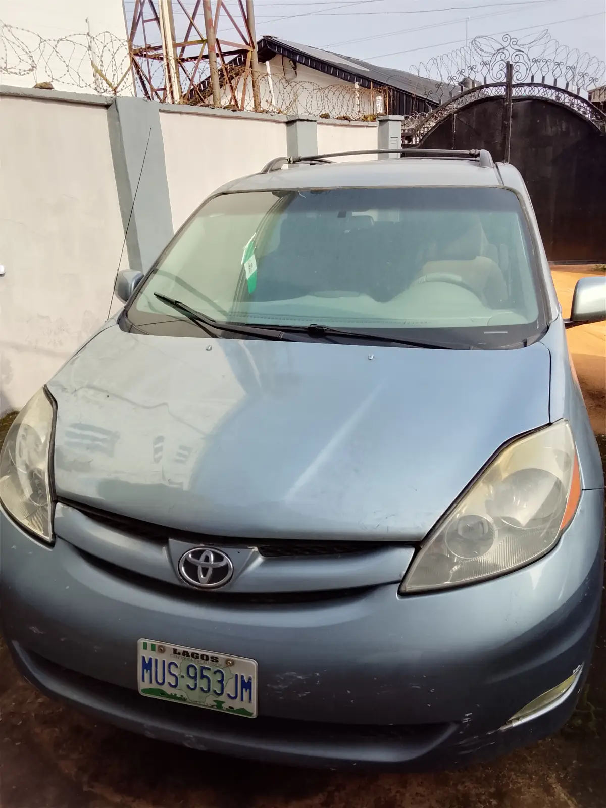 Nigerian Used Toyota Sienna For Sale - Image 2