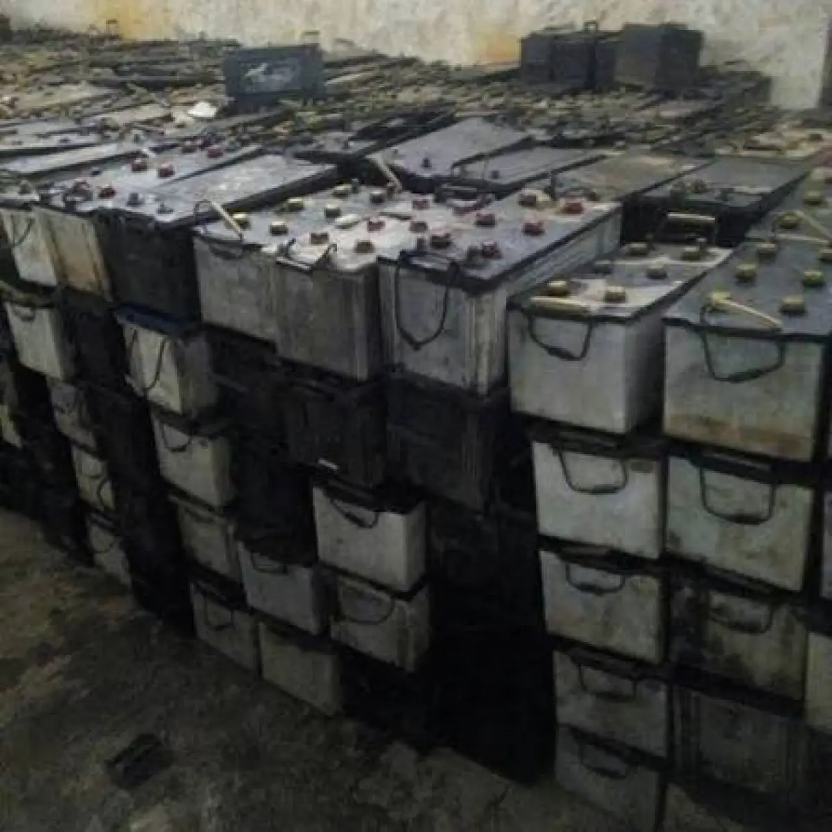 I buy used solar and car batteries at a very good rate - Image 4