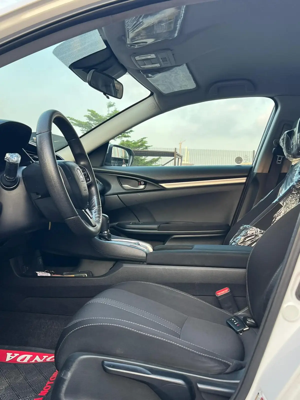 2019 Honda Civic, 16M - Image 2