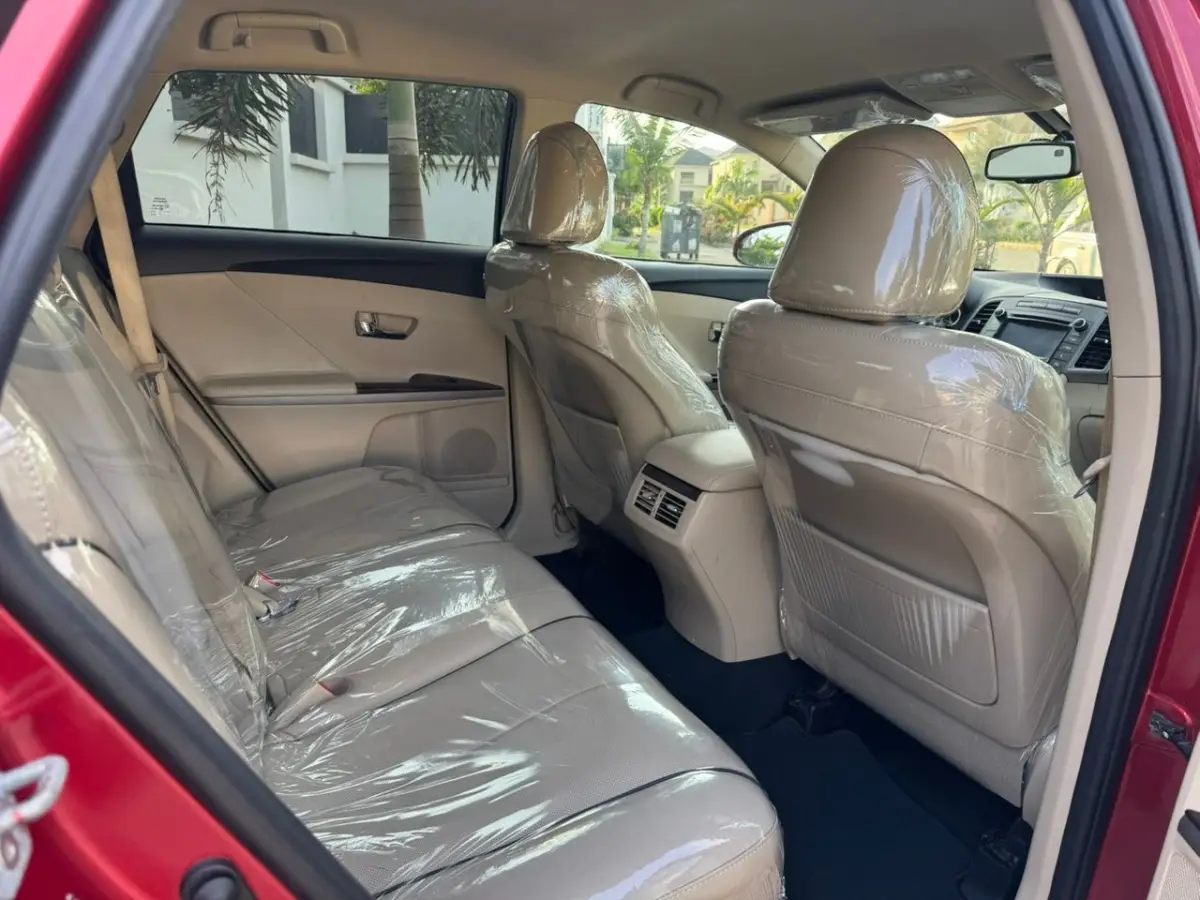 2015 Toyota Venza - Image 5