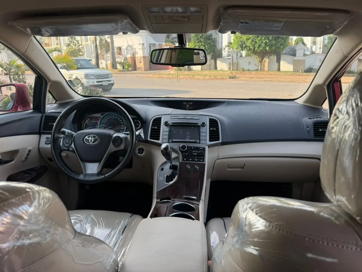 2015 Toyota Venza - Image 6
