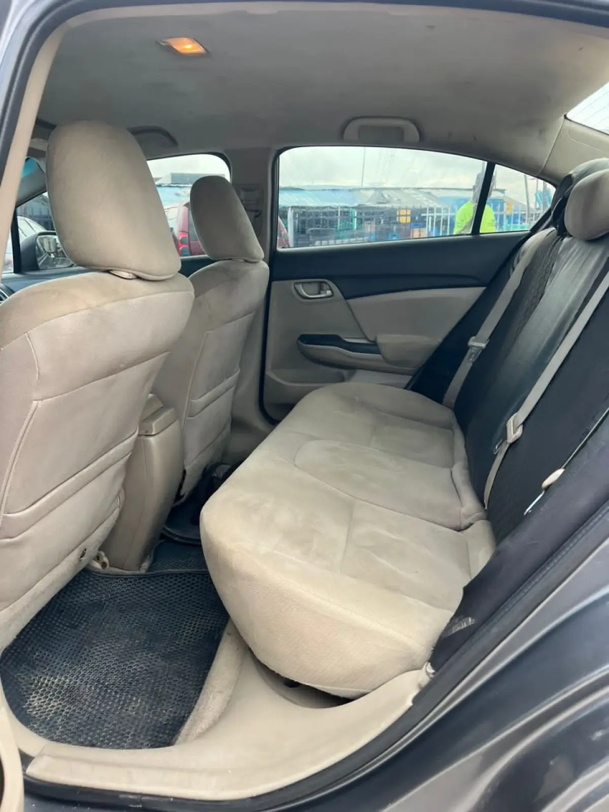 I want to sell my Very good deal Super sharp 2013 Honda civic - Image 2