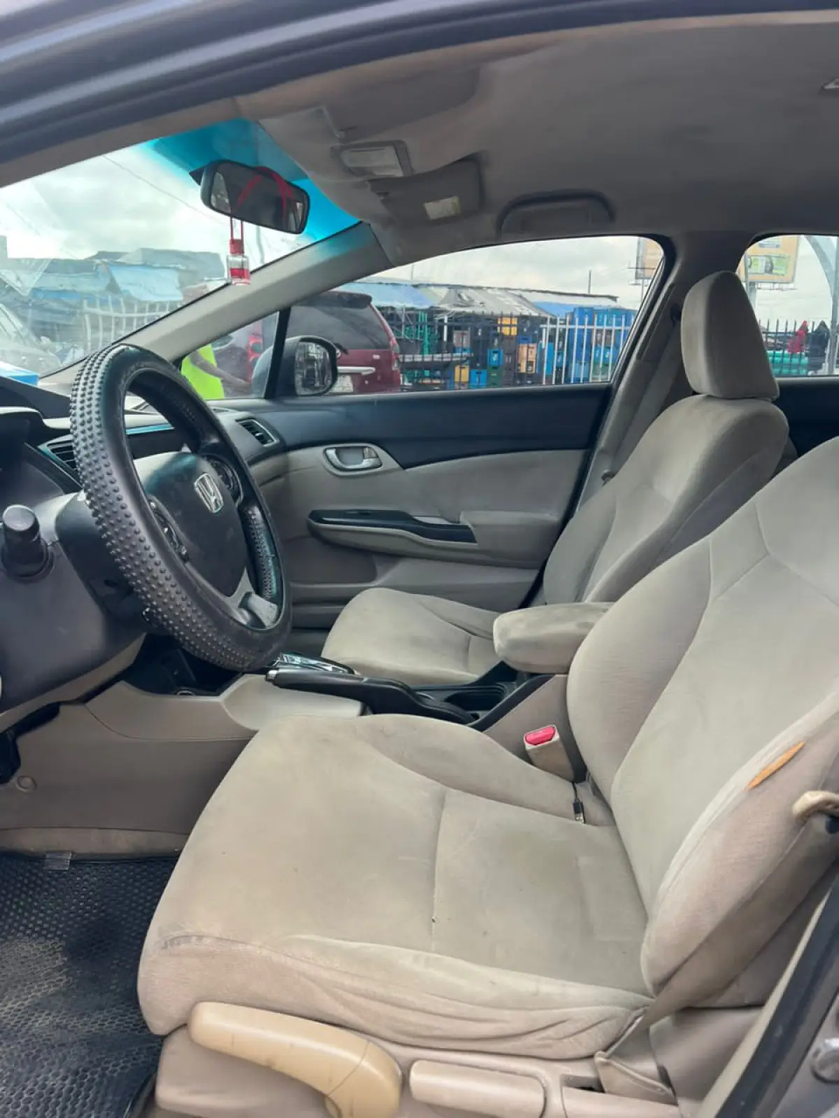 I want to sell my Very good deal Super sharp 2013 Honda civic - Image 3