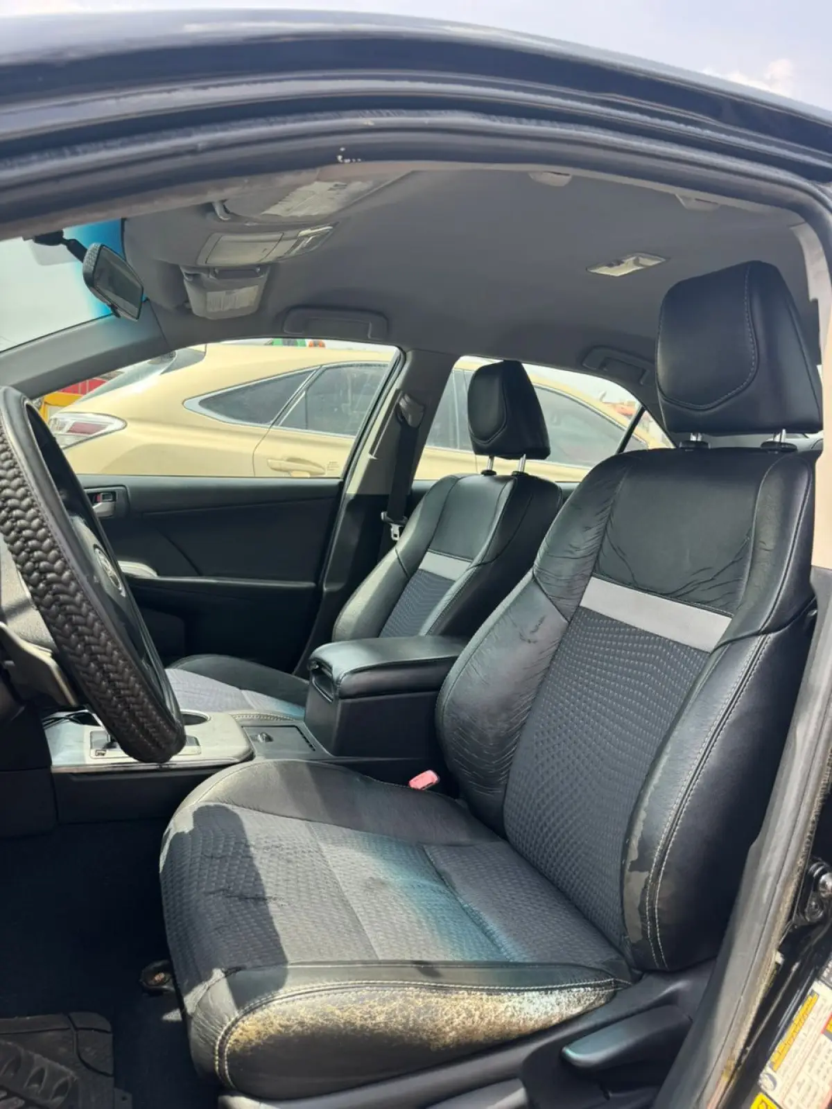 2014 Toyota Camry SE, 9M - Image 3