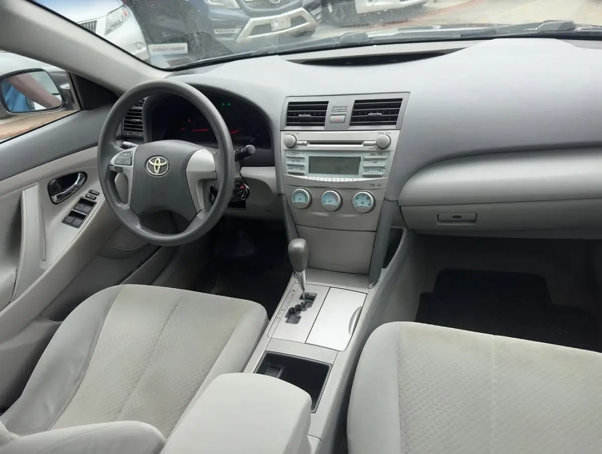 Nigeria used Toyota Camry For Sales - Image 5