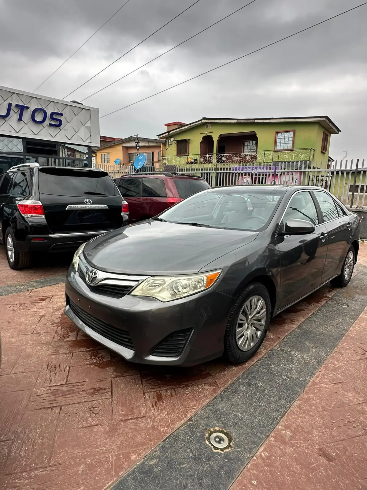 Toyota Camry 2012 - Image 1