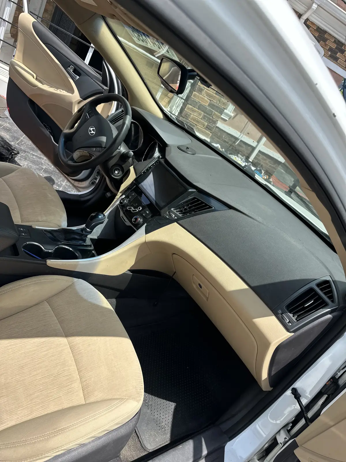 Hyundai Sonata 2013 - Image 8