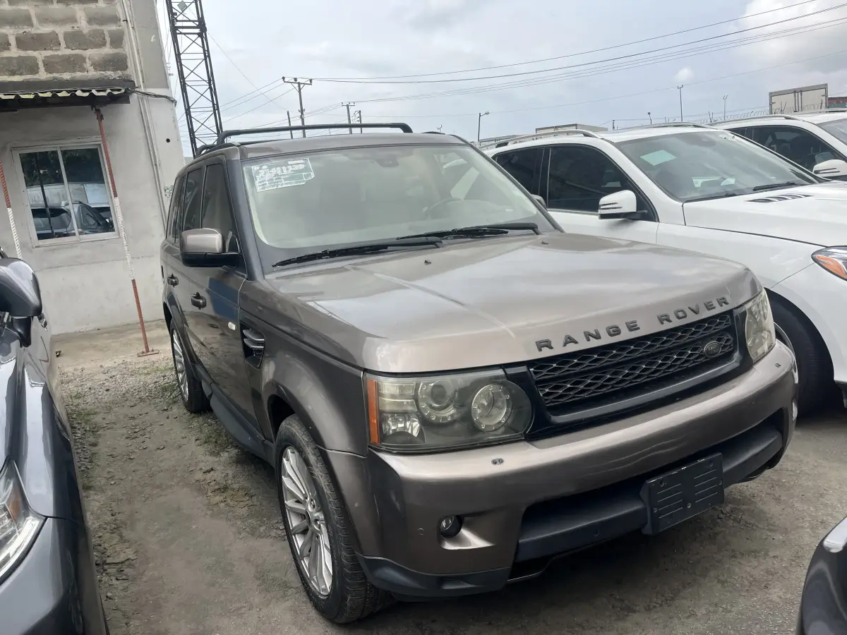 Foreign Used 2013 range rover sports - Image 1