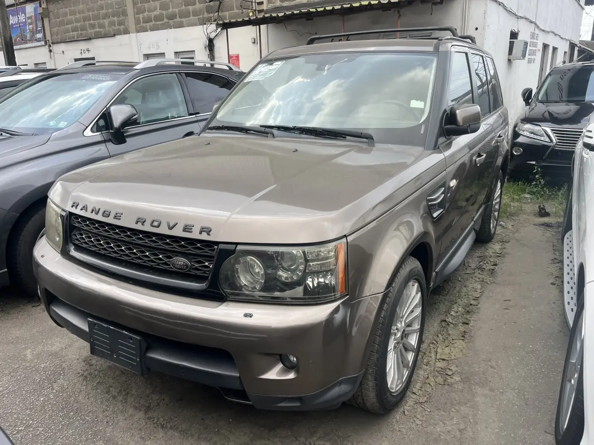 Foreign Used 2013 range rover sports - Image 2