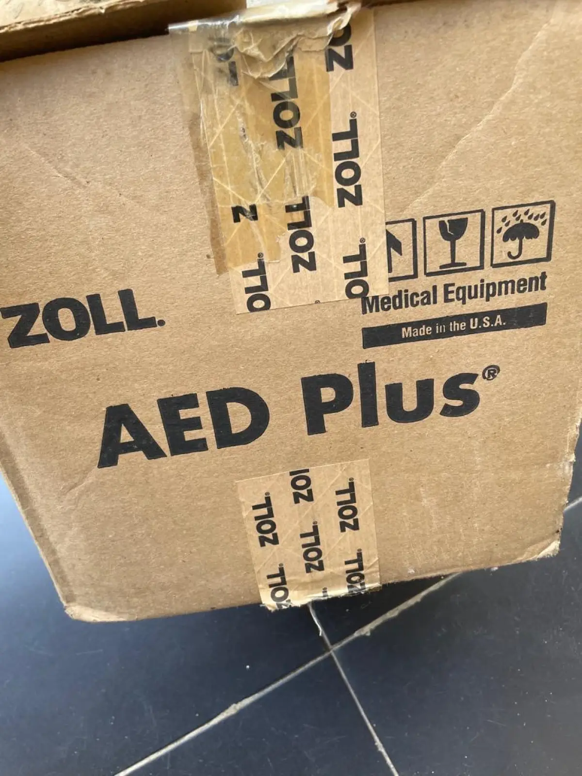 Defibrillator.. ( new ) - Image 2