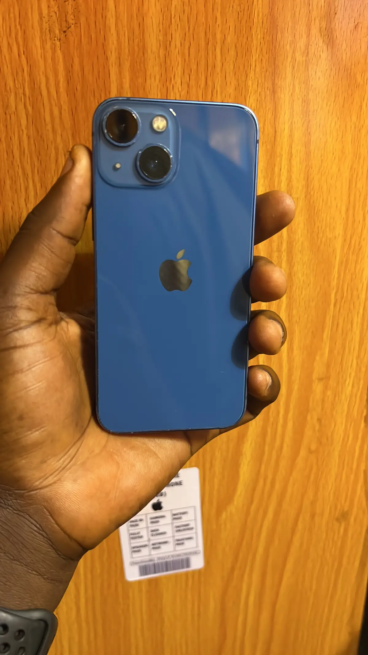 iPhone sales and buying - Image 1