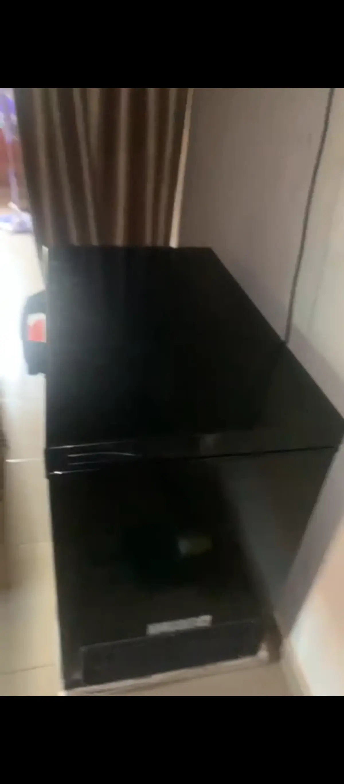 Refrigerator - Image 3