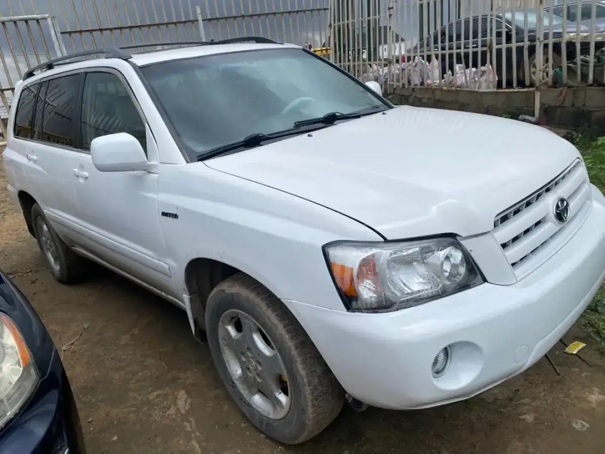 Toyota Highlander - Image 1