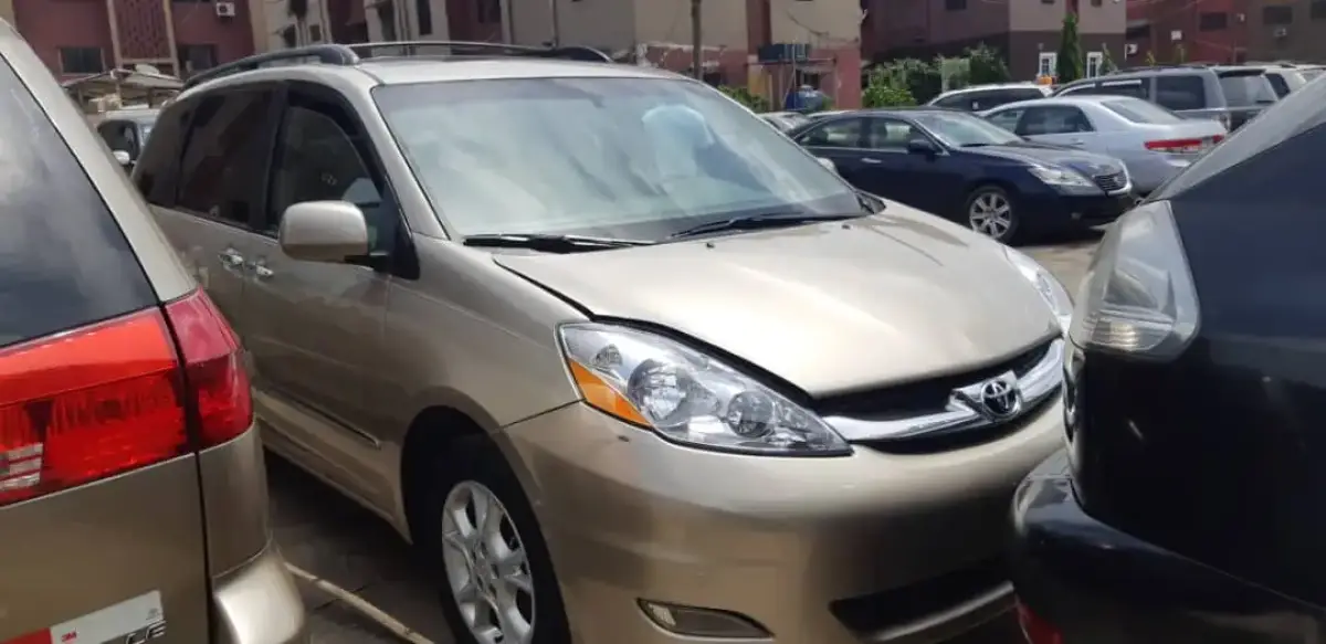 Toyota sienna for sale - Image 6