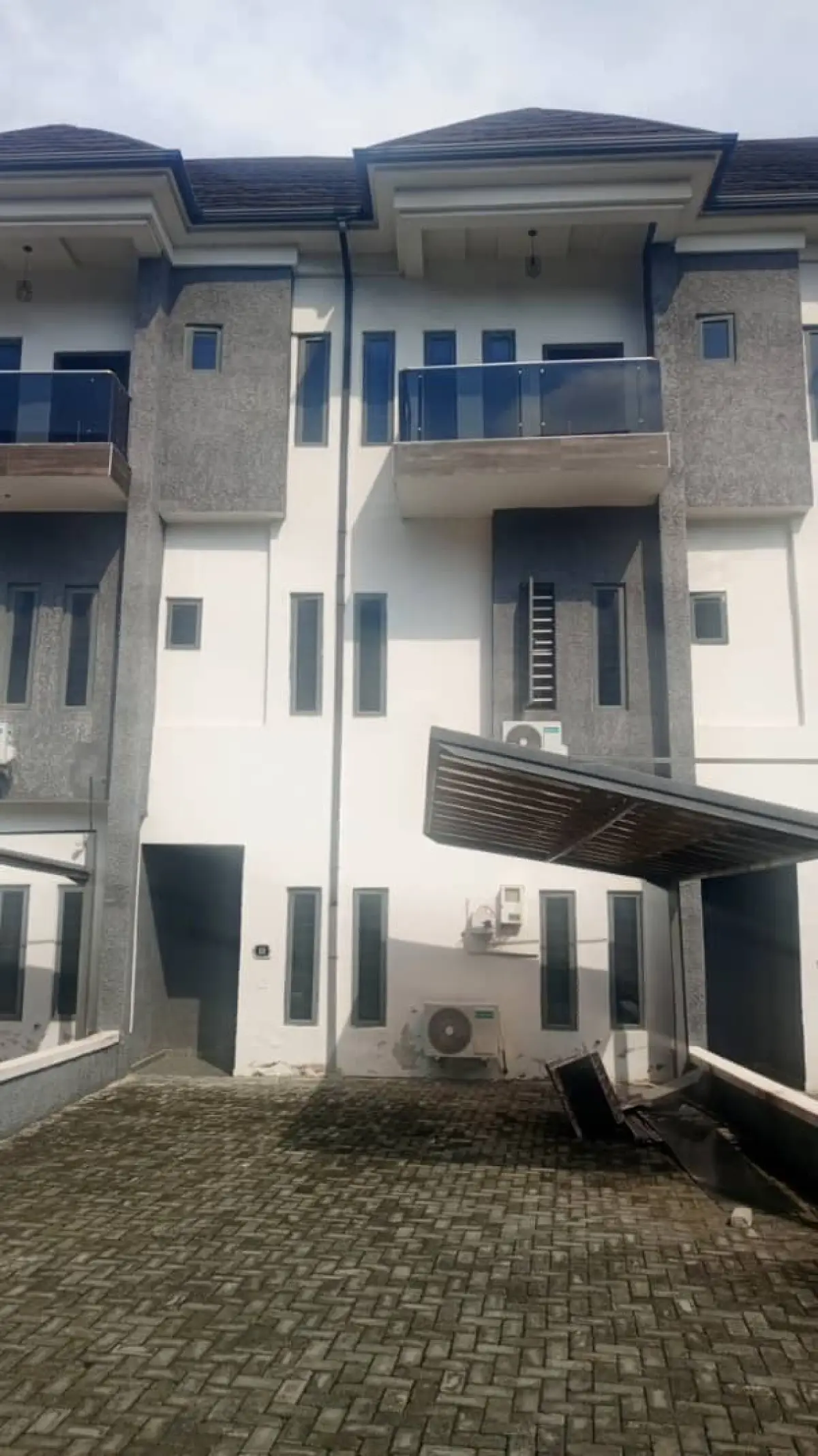 20 units of newly built and fully furnished 4 bedroom terrace duplex - Image 3
