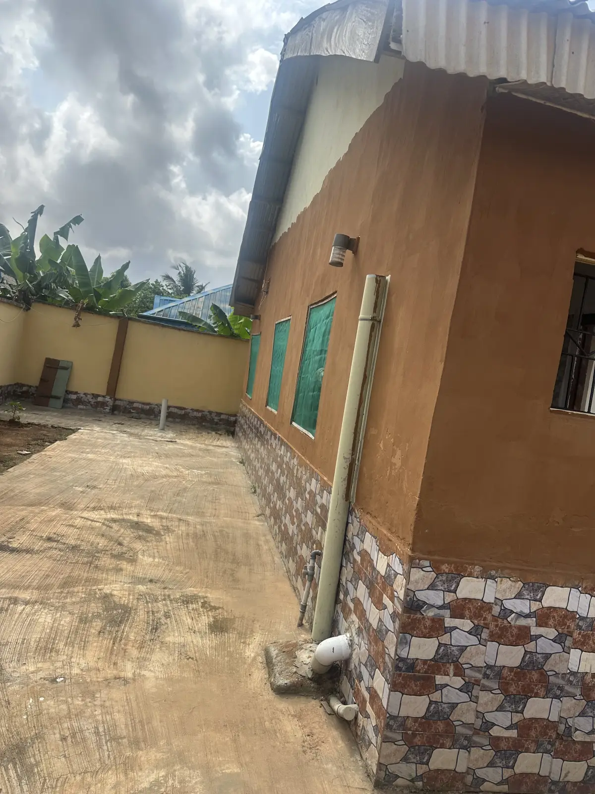 2 bedroom bungalow for sale with a room self contain at ayobo Lagos state - Image 3
