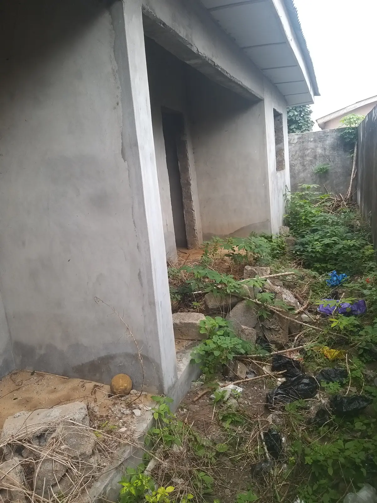 . Unfinished Estate with Endless PotentialMake It Your Own - Image 3