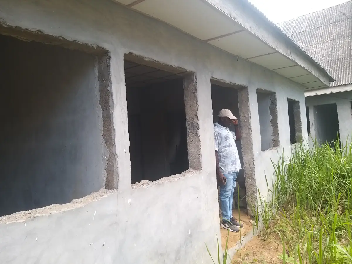 . Unfinished Estate with Endless PotentialMake It Your Own - Image 5