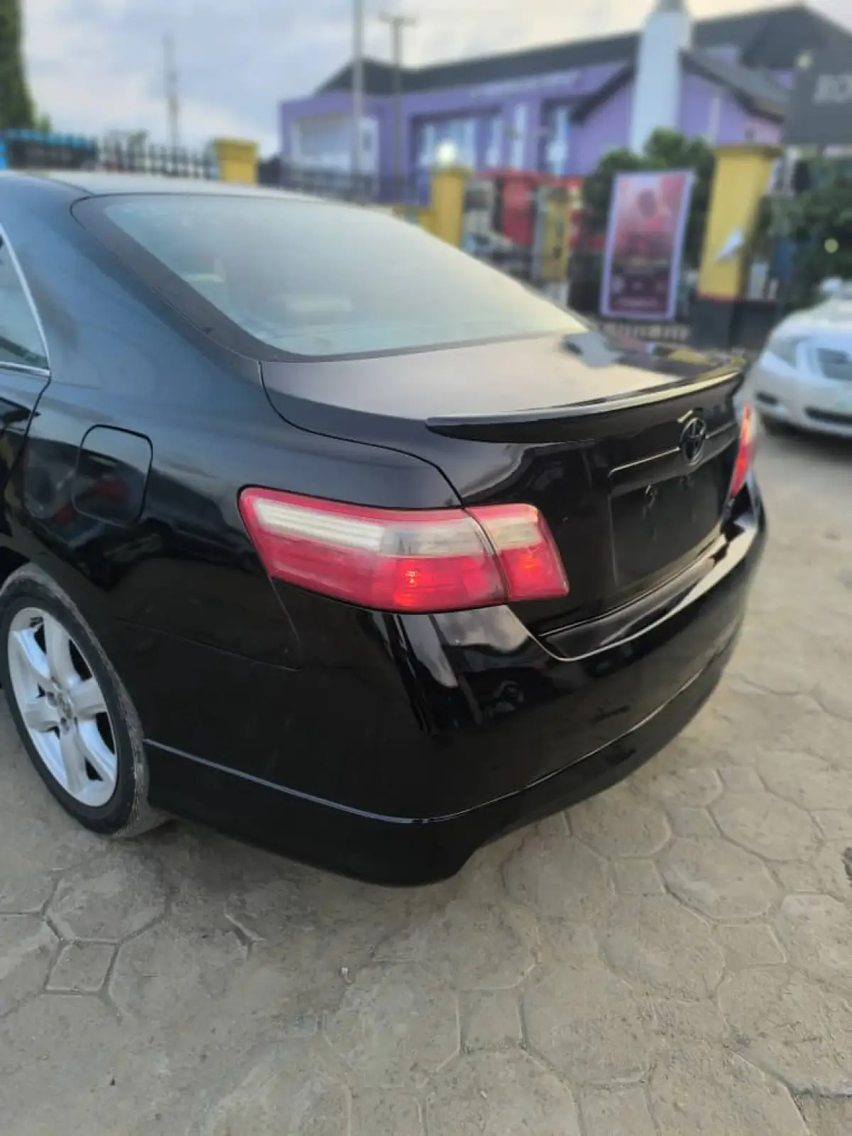 TOKS TOYOTA CAMRY SE 2009 MODEL - Image 8