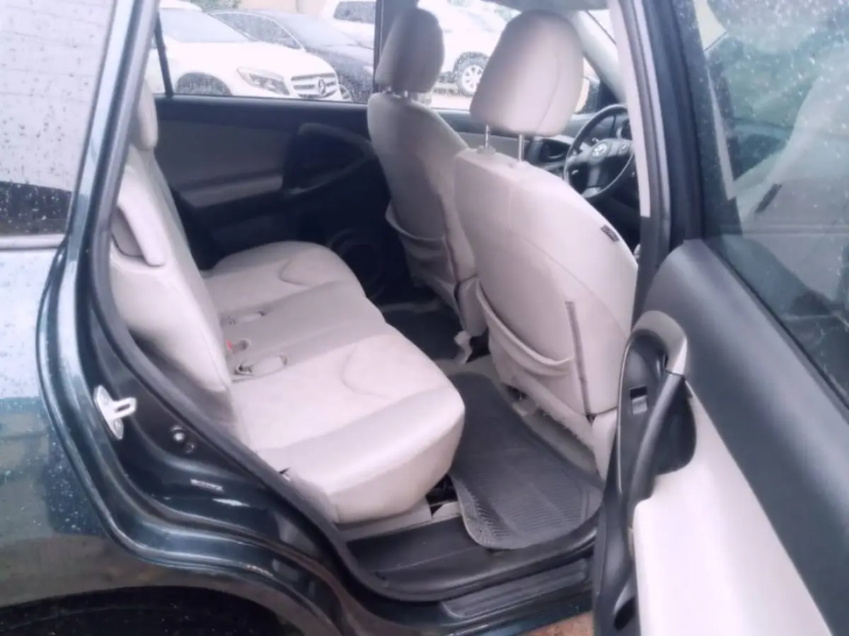 TOKS TOYOTA RAV4 LE 2011 MODEL - Image 7