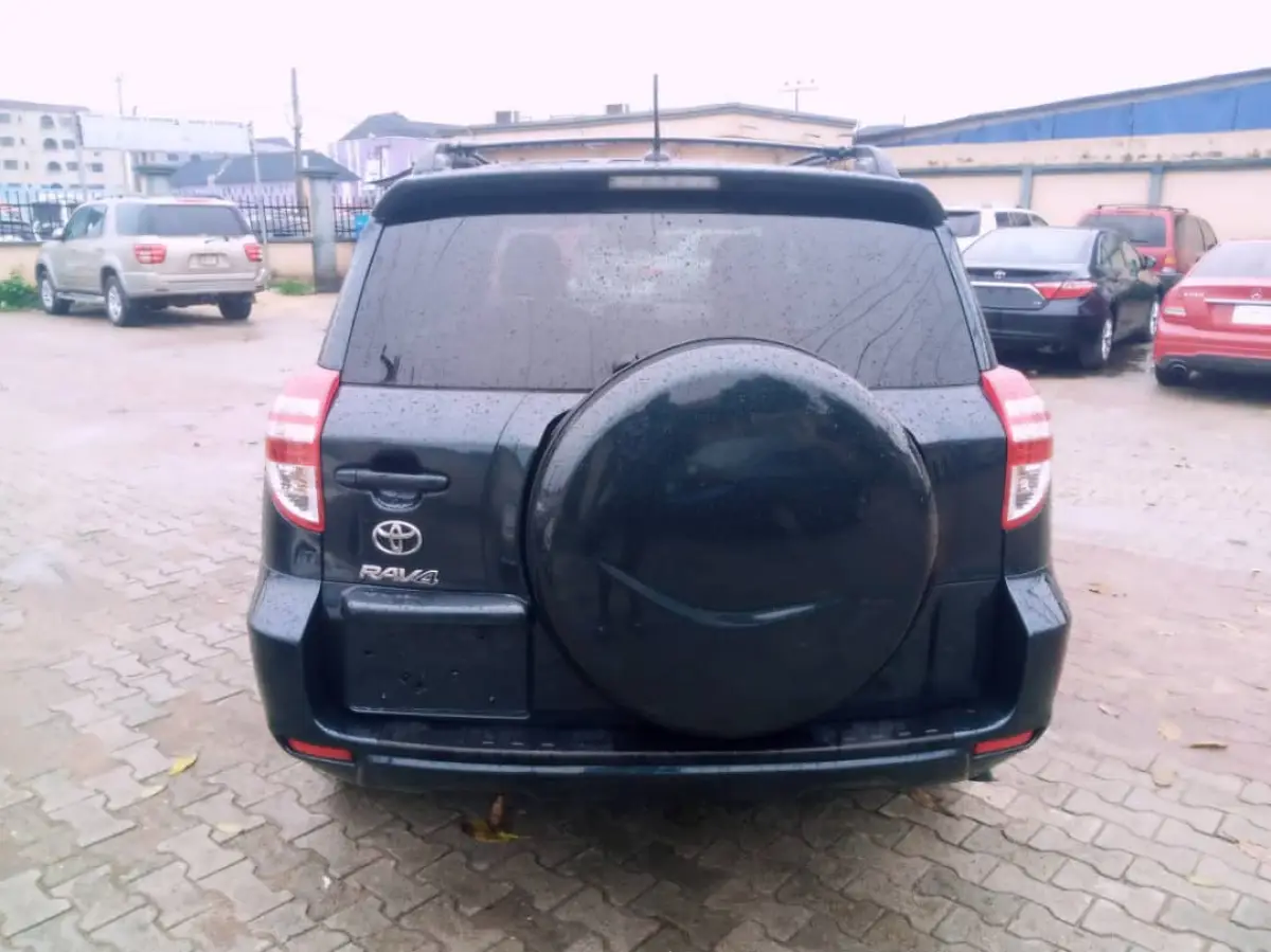 TOKS TOYOTA RAV4 LE 2011 MODEL - Image 9