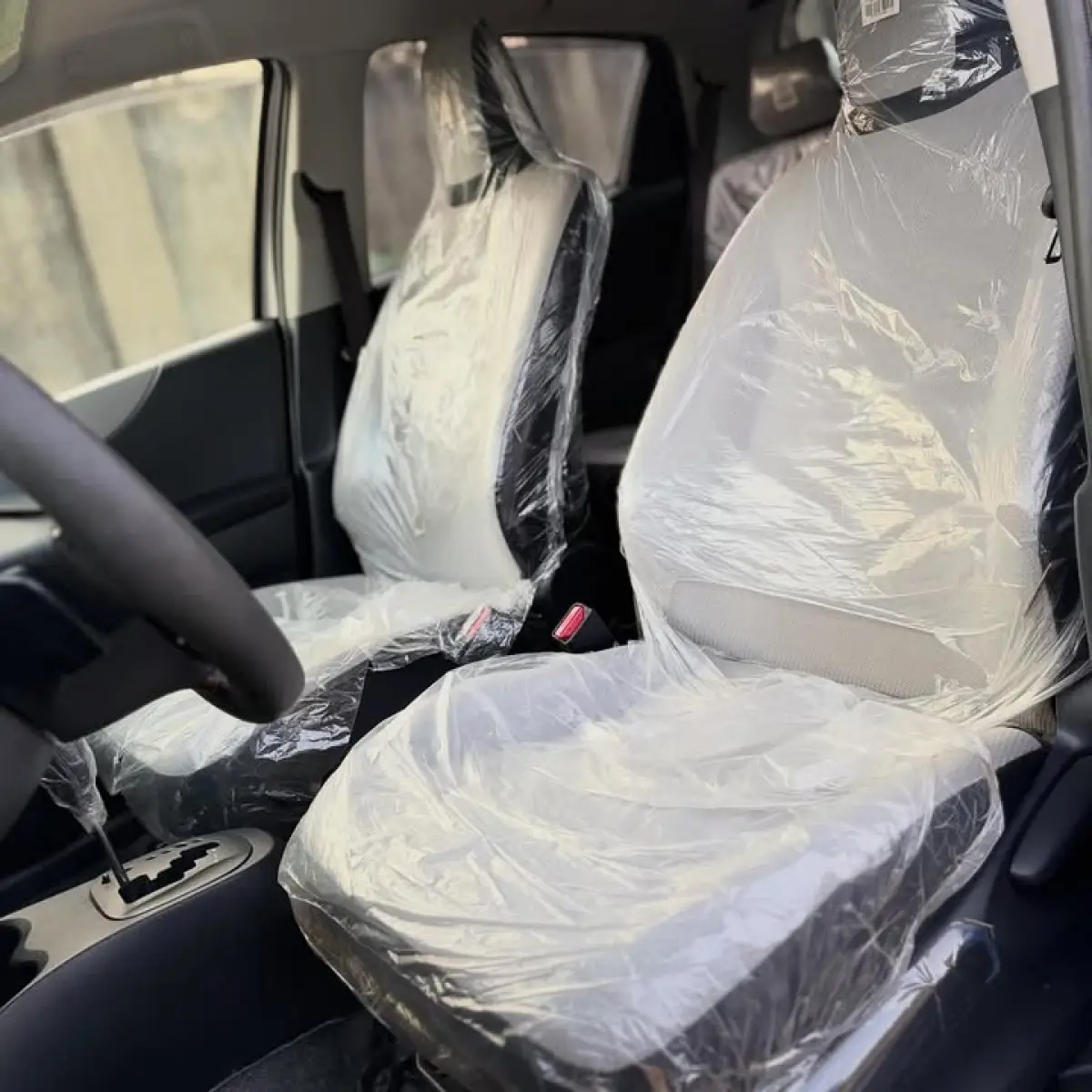 2013 Toyota Yaris - Image 2