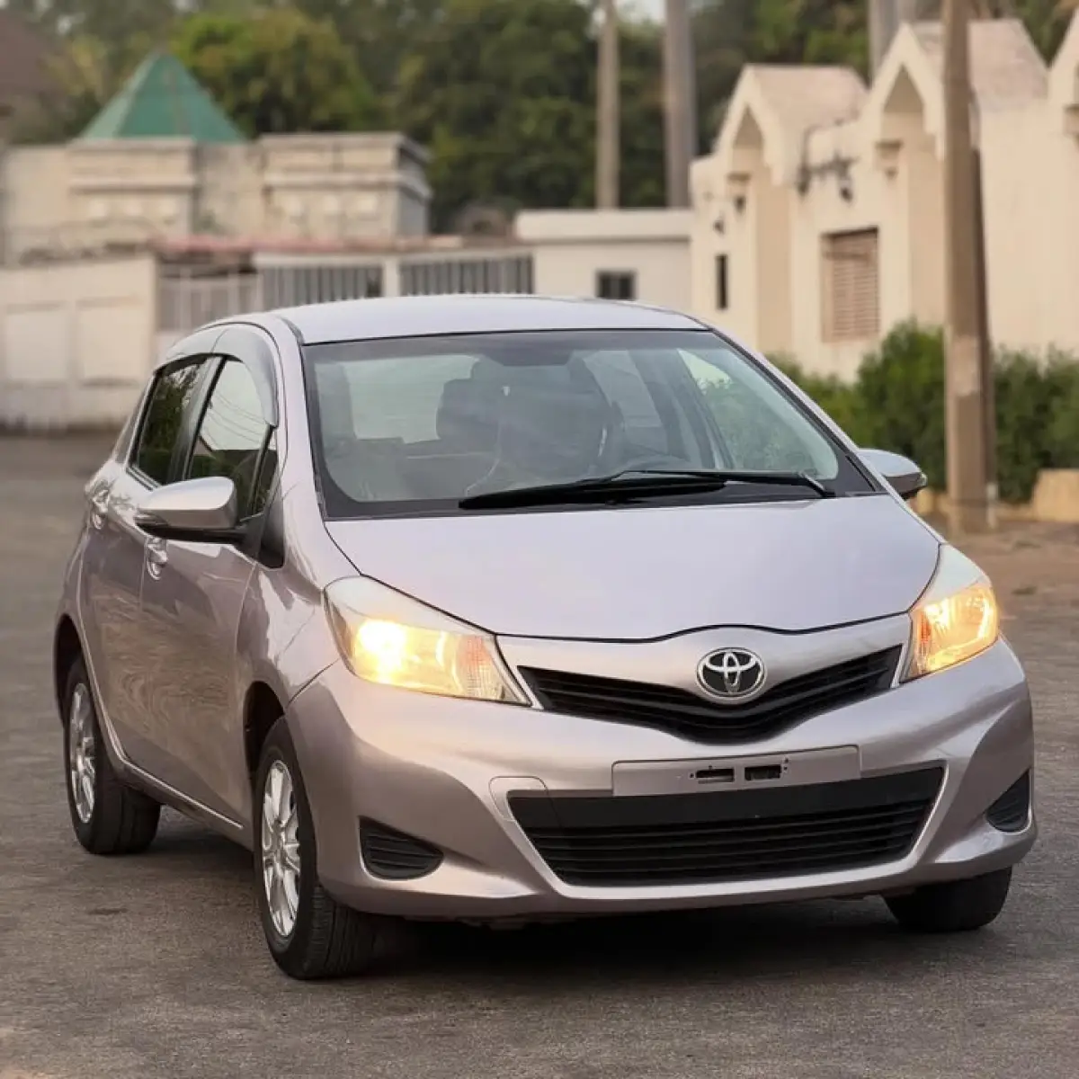 2013 Toyota Yaris - Image 4