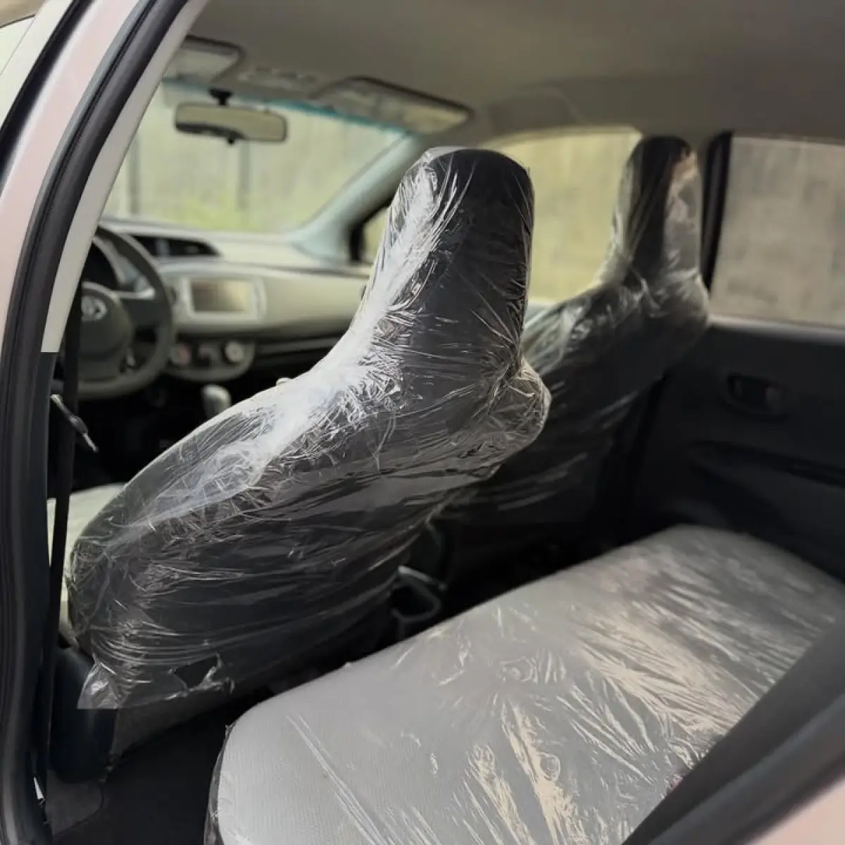 2013 Toyota Yaris - Image 8