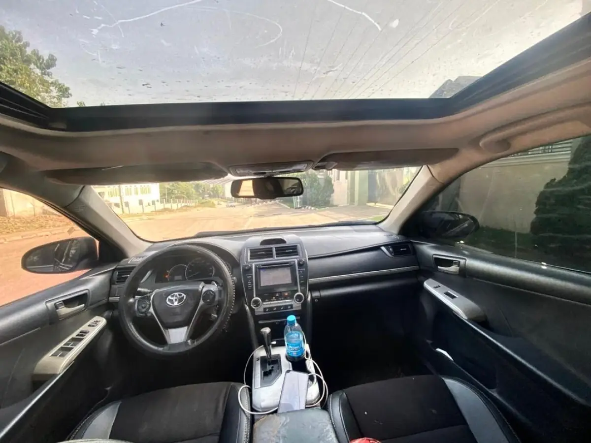 2013 TOYOTA CAMRY SE FOR SALE - Image 2