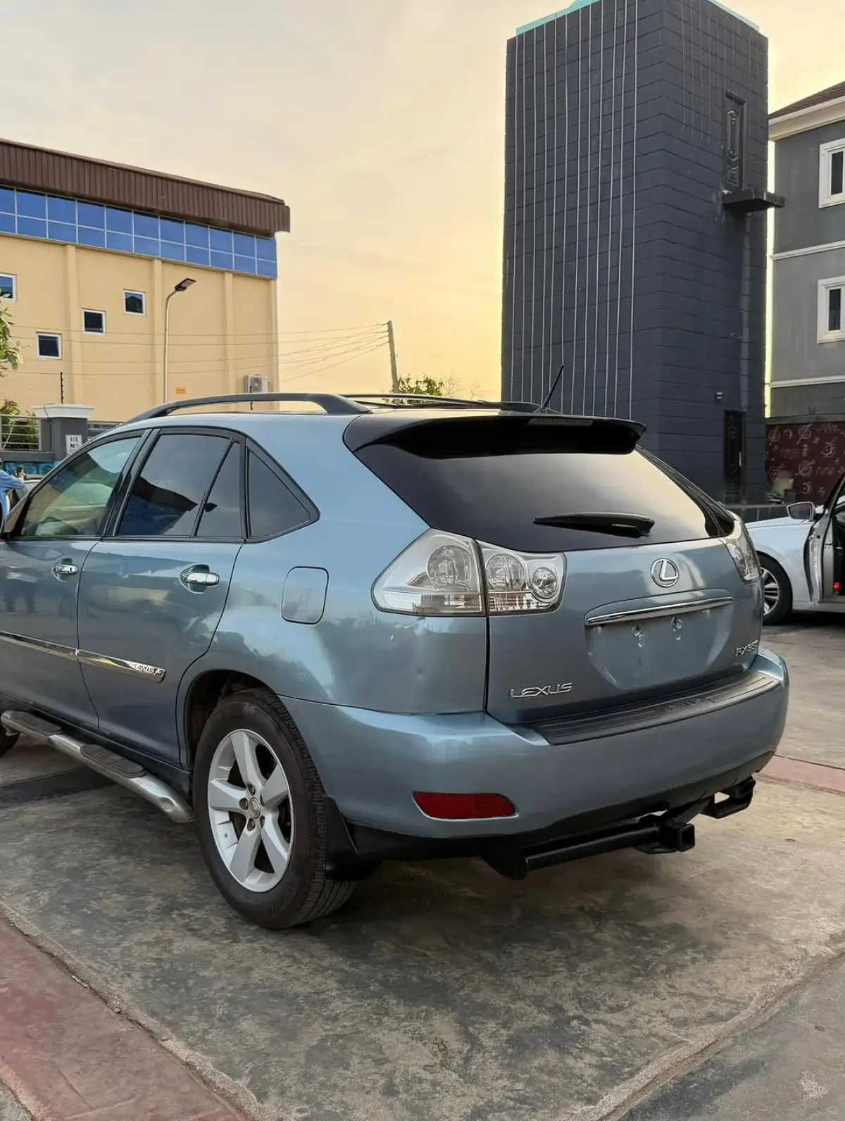 Urgent Sales Lexus RX330 - Image 5