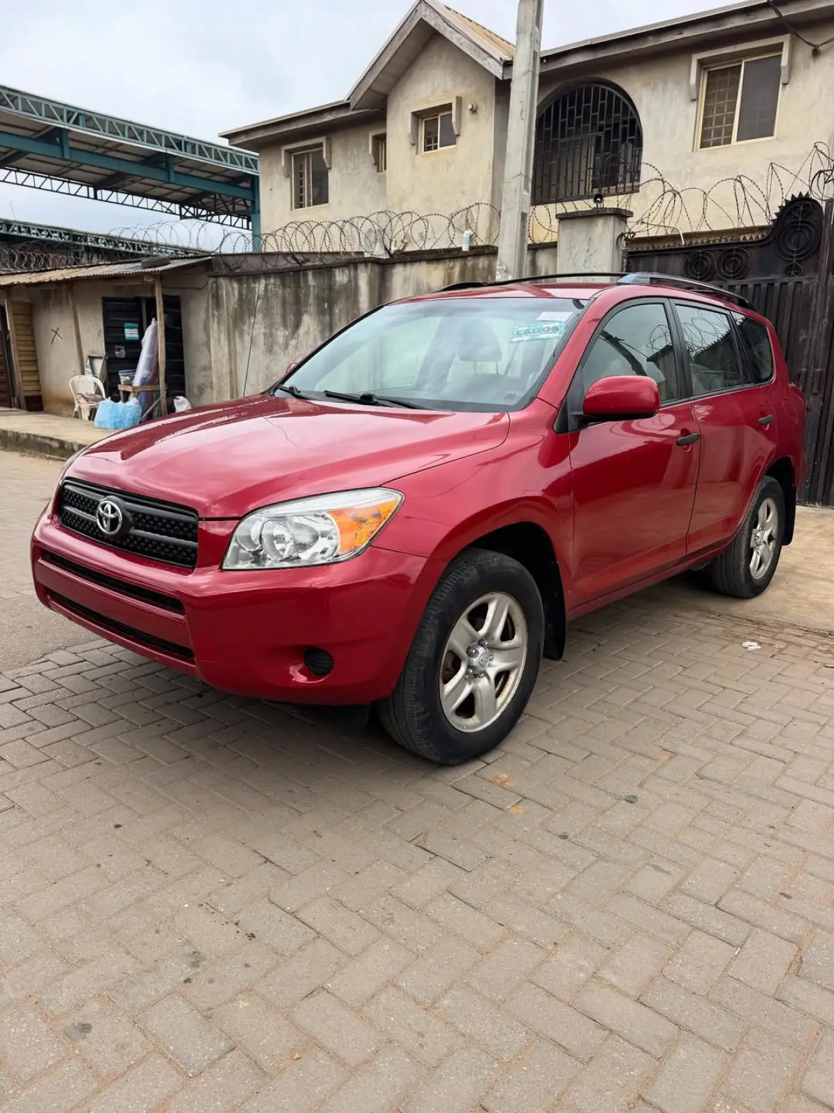 Urgent Sales Toyota RAV4 2009 - Image 1