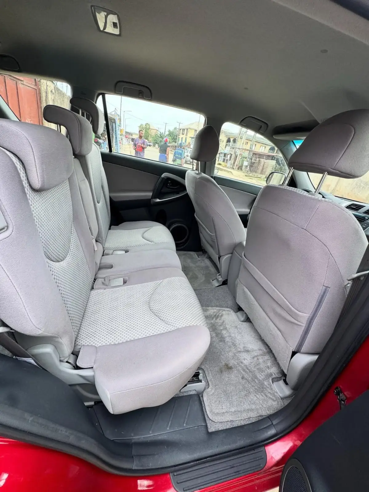 Urgent Sales Toyota RAV4 2009 - Image 4