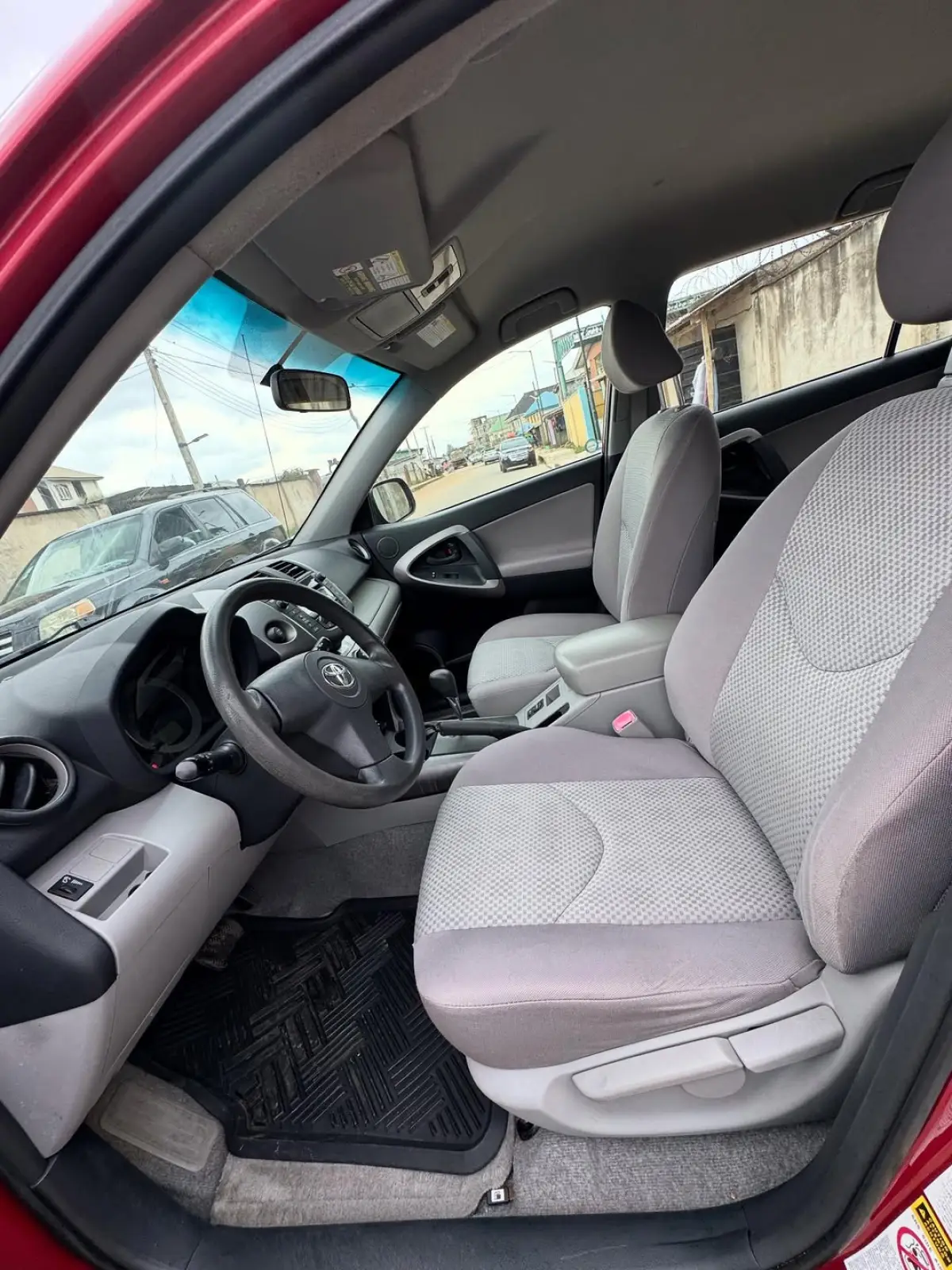 Urgent Sales Toyota RAV4 2009 - Image 6