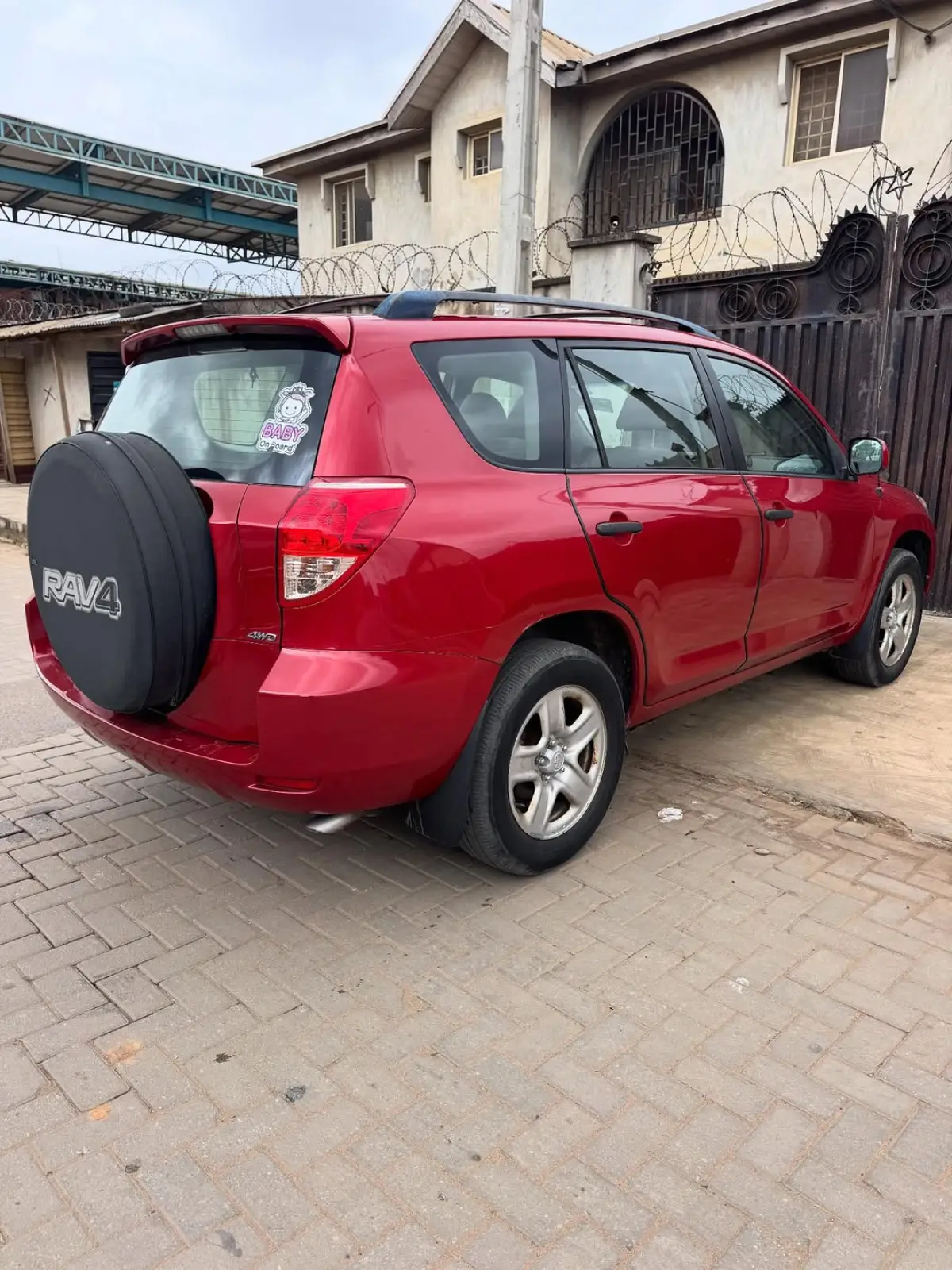 Urgent Sales Toyota RAV4 2009 - Image 8