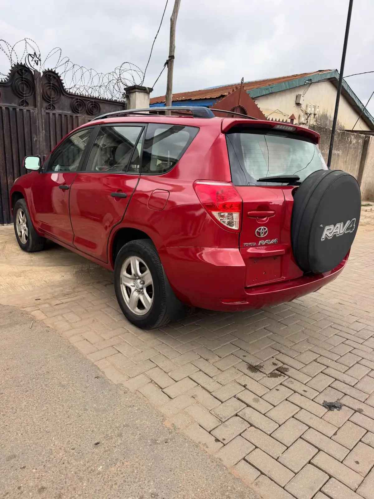 Urgent Sales Toyota RAV4 2009 - Image 11