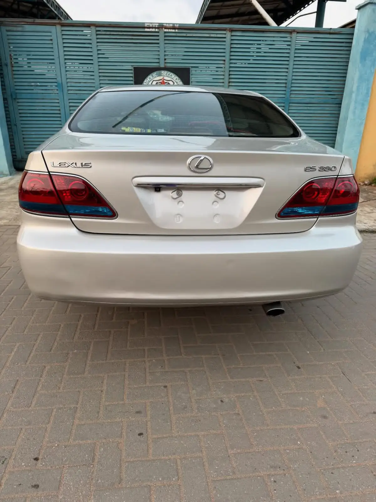 Urgent Sales Lexus ES330 - Image 4