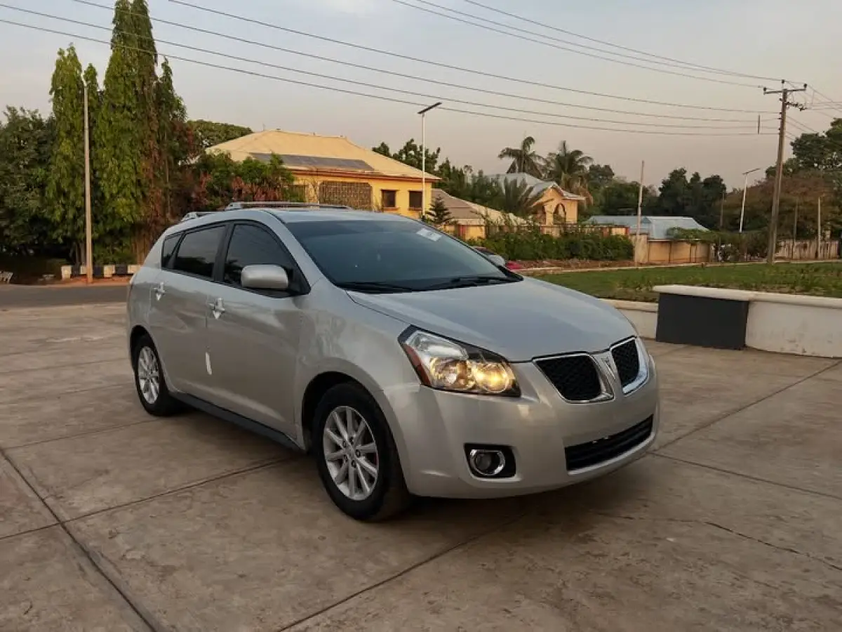 2009 PONTIAC VIBES - Image 3