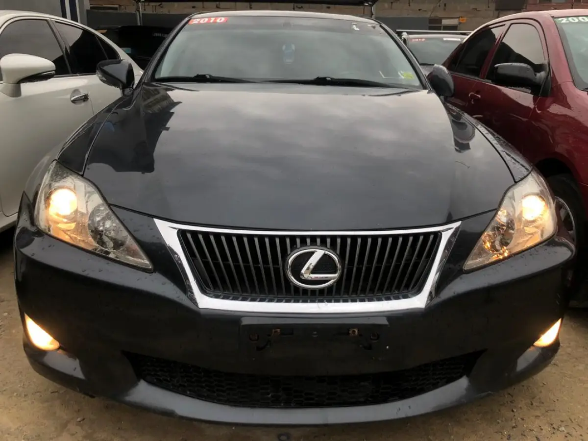 BLACK LEXUS IS 250 - Image 1