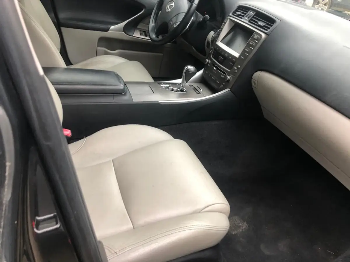 BLACK LEXUS IS 250 - Image 6
