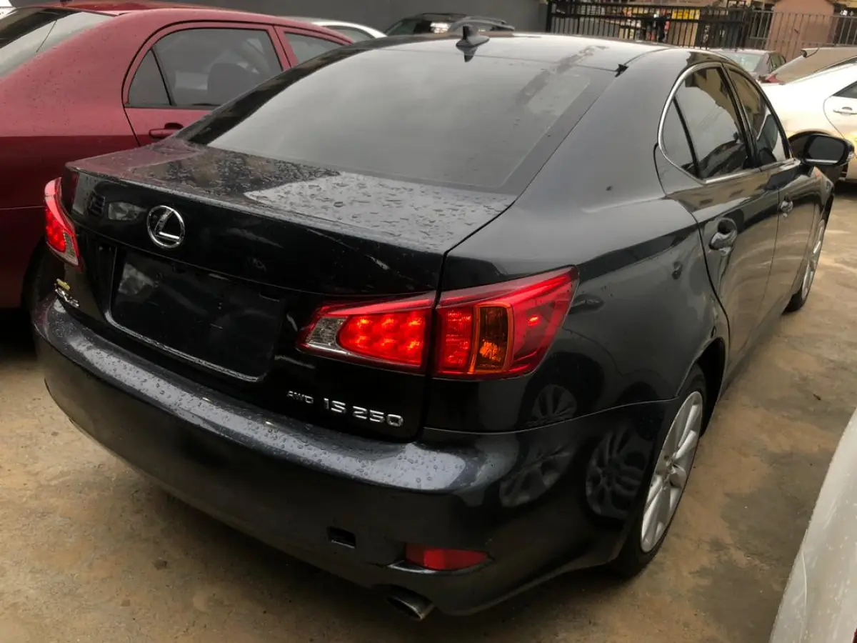 BLACK LEXUS IS 250 - Image 8