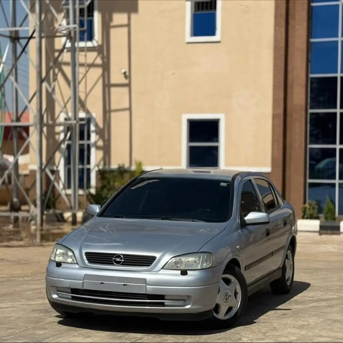 Opel Astra - Image 2