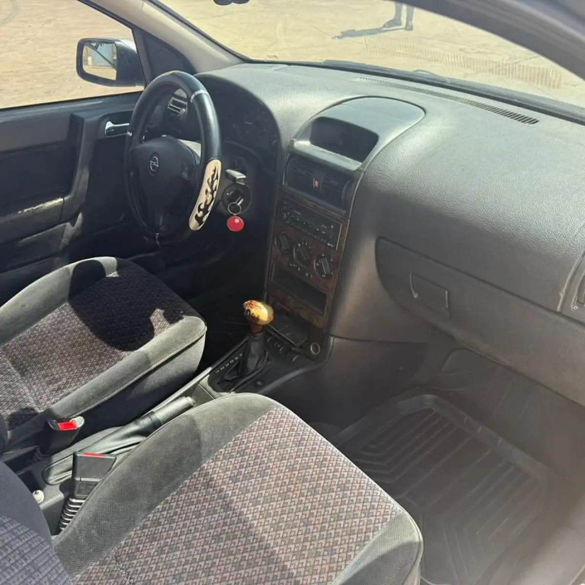 Opel Astra - Image 4