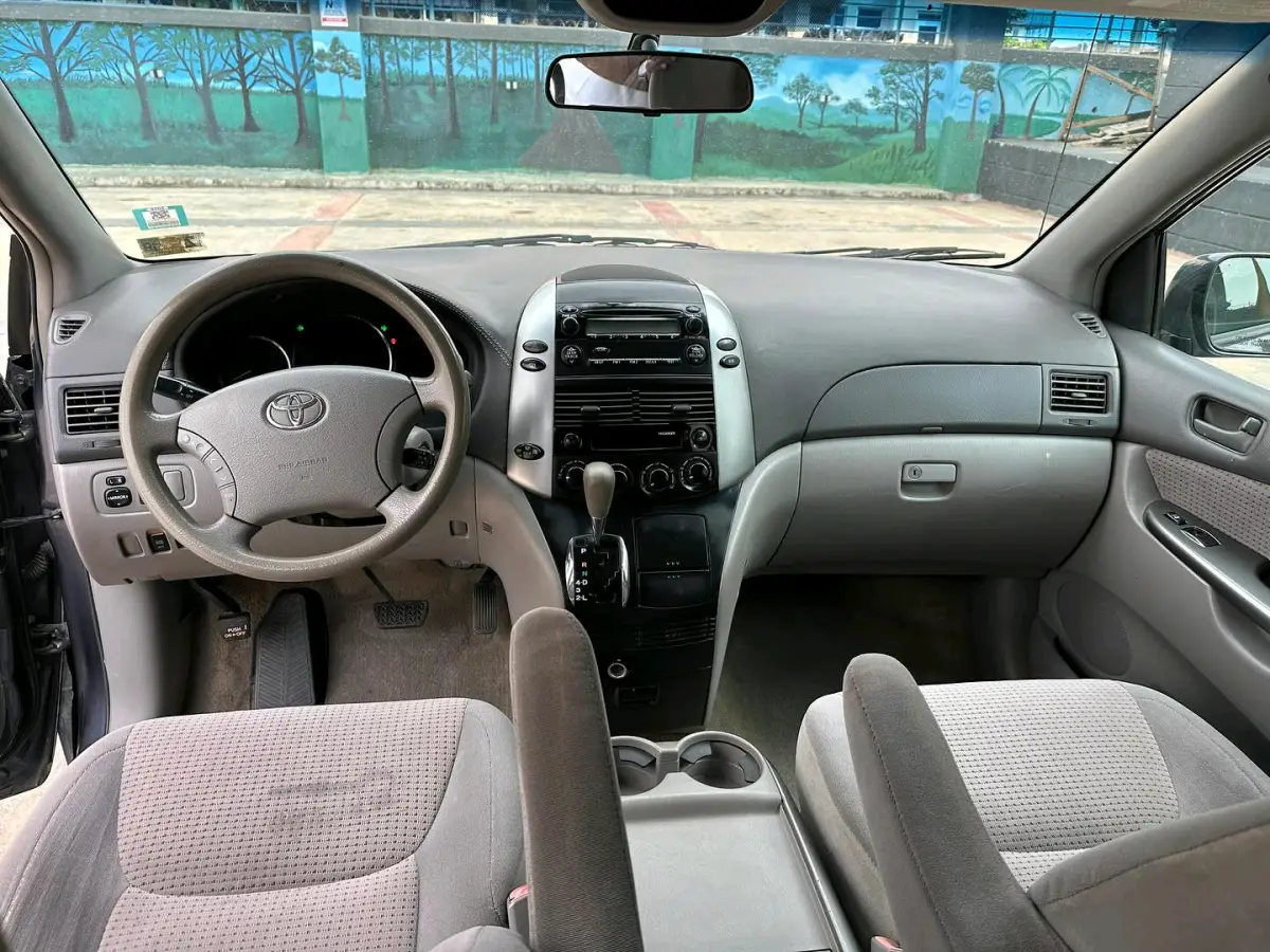 2006 TOYOTA SIENNA - Image 7