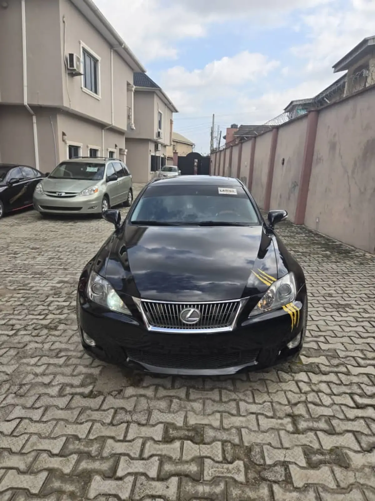 LEXUS IS 250 - Image 1