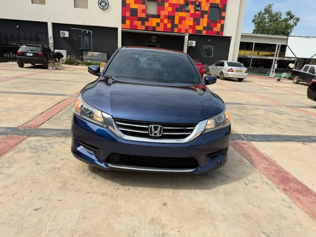Neatly used Honda Accord 2014 model - Image 1